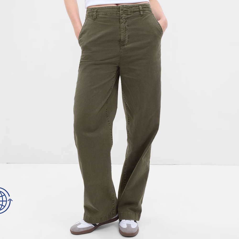 GAP Loose Khaki with Washwell - size 8